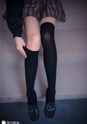 丰满岳妇饱满的双乳在线观看_720最新电影在线观看