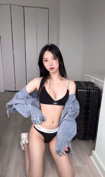 亚洲香蕉在线_720高清完整版