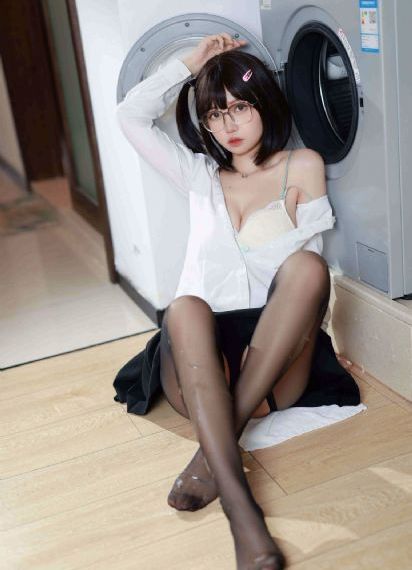 野花日本高清完整版免费观看视频_BD国语免费在线观看