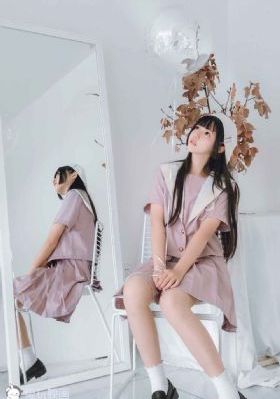 美女露出粉嫩的尿囗桶爽_BD英语日韩免费观看