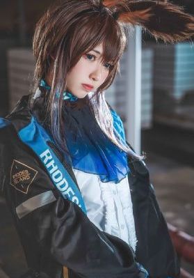九九精品久久久久久久久_1080完整在线观看